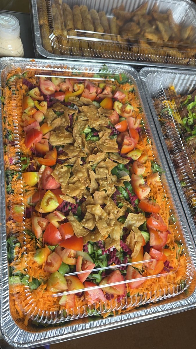 HEARTY CHOPS tweet media