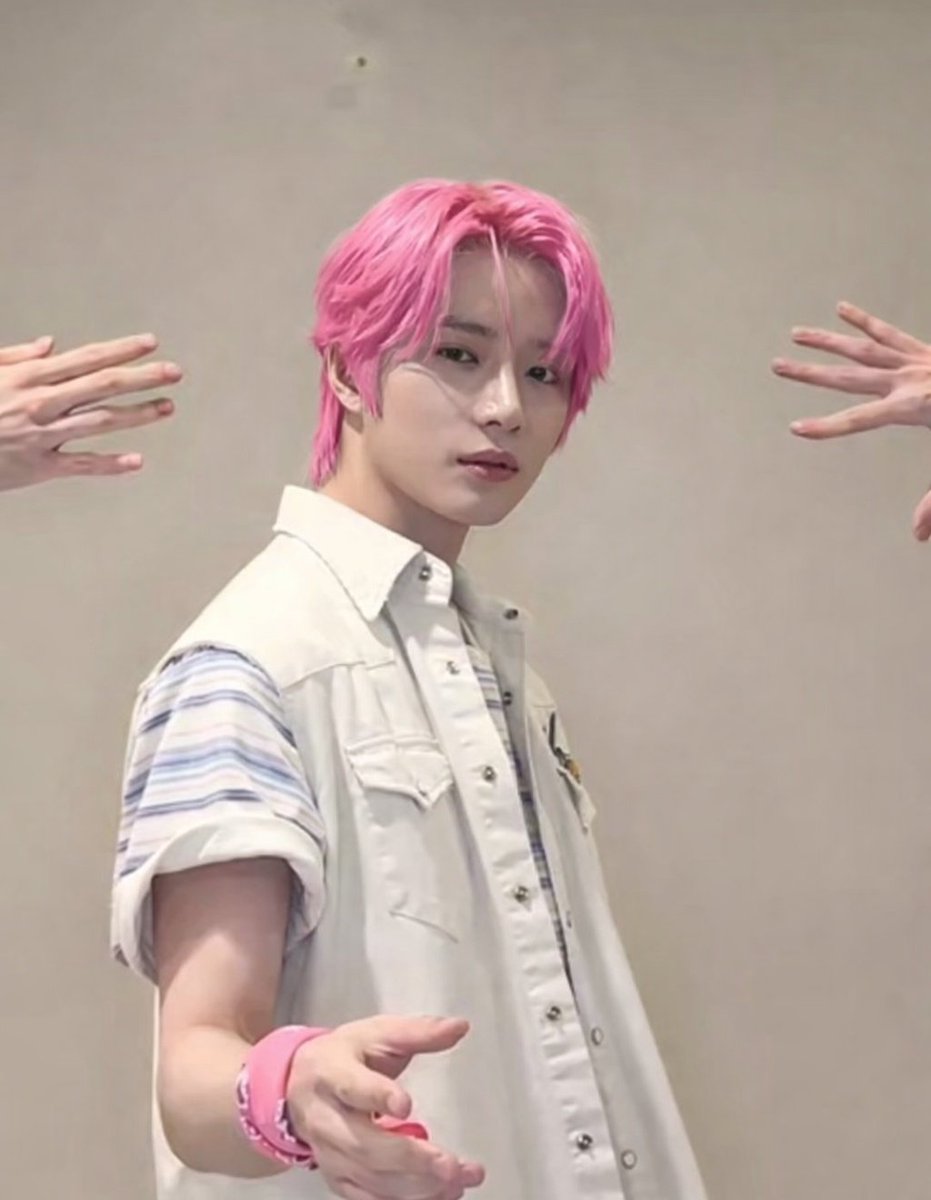 tubatumarimari's tweet photo. day 127 of waiting for #PinkGyu π©· https://t.co/ayhO0Kg06U