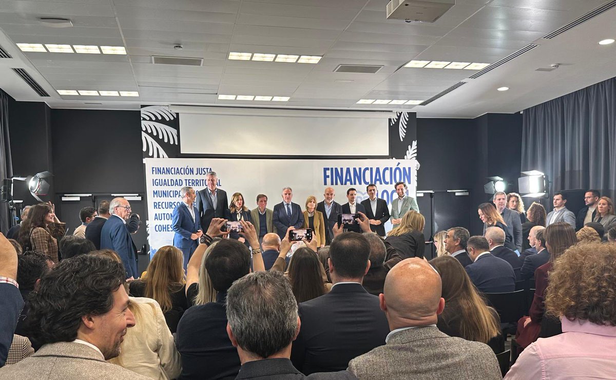 pprozasdemadrid's tweet photo. El concejal de Hacienda, @egg500, ha asistido al foro con alcaldes del Partido Popular sobre financiación local. 

Un encuentro clave para defender el municipalismo y reclamar una financiación justa para los ayuntamientos. https://t.co/2FUlYklKk1