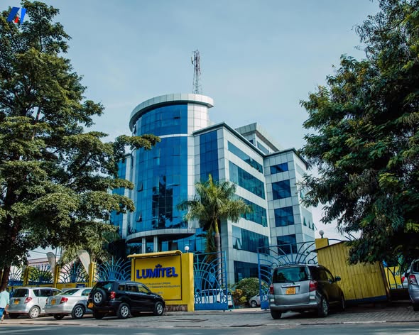 akezanet's tweet photo. 🔴🥰Exploit : Le Groupe Viettel détrône tous les géants mondiaux de la Télécomm.
========
C’est une nouvelle qui est à la UNE de la presse vietnamienne. Viettel Group vient de marquer les esprits en devenant la marque de Télécommunication la plus puissante au monde en 2026, selon @BrandFinance . 

Avec un indice de force de marque (BSI) de 89,9/100 et la note maximale AAA+, Viettel dépasse tous ses concurrents après 2 années consécutives à la 2ᵉ place, permettant à l’entreprise de s’imposer comme leader mondial en termes de puissance de marque dans le secteur de télécommunication. 

En chiffres, #ViettelGroup est valué à 7,9 milliards USD de sa marque et figure dans le Top 20 mondial des télécoms. Elle est la seule entreprise vietnamienne dans le Top 500 global. Viettel Group est desormais la 1ʳᵉ entreprise d’Asie du Sud-Est qui s’impose comme référence mondiale en confiance et en performance de marque.

Lorenzo Coruzzi, Directeur de la valorisation chez Brand Finance a déclaré : 
"La corporation Viettel se distingue par des performances particulièrement élevées sur plusieurs indicateurs clés, notamment en matière de réputation, de fiabilité et de recommandation client. Une performance qui reflète la capacité de l’entreprise à créer une relation de confiance durable avec ses clients sur ses différents marchés". 

Brand Finance est le leader mondial dans le domaine de la valorisation des marques depuis 1996. Elle est la seule organisation à disposer d’une méthodologie de valorisation conforme à la norme internationale ISO 10668 relative à l’évaluation des marques. Chaque année, Brand Finance évalue plus de 70 000 marques à travers le monde. 

#lesbeautesdecheznous #akezanet #Lumitel #Burundi
