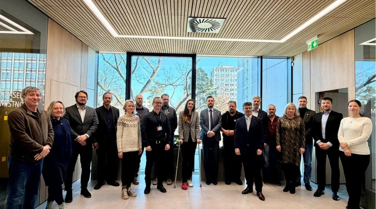 Czech Embassy Oslo tweet media