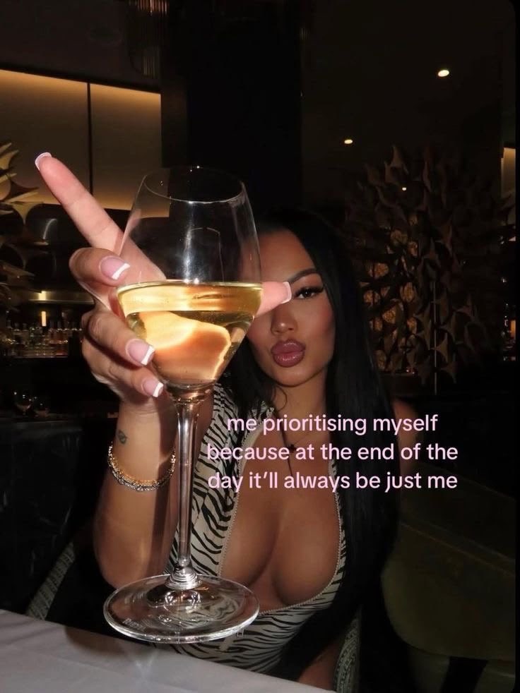 muneygirl✨💸 (@muneygirl) on Twitter photo 