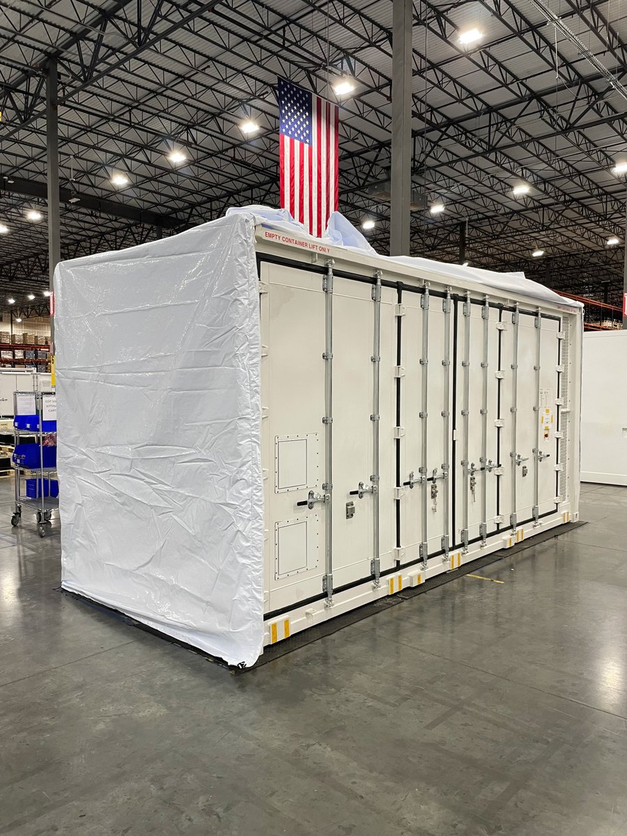 transhield's tweet photo. Transhield covers are designed around the equipment itself: accommodating doors, lifting points, structural features, and other unique elements. Custom-fit protection ensures the cover works with the equipment, not against it. 

#EnergyStorage #BatteryStorage #ProtectiveCovers https://t.co/DW9HFsR2sU