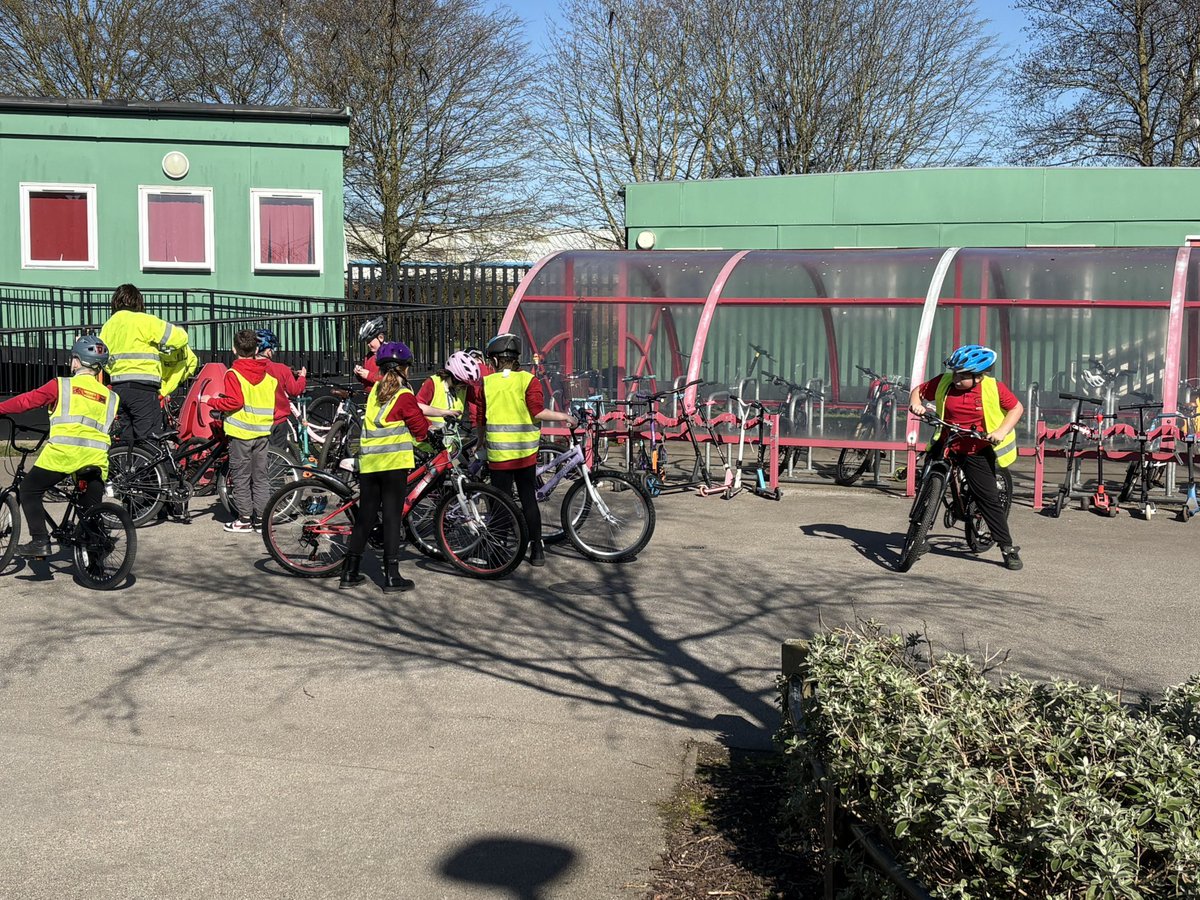 Boothferry Primary #weareBoothferry tweet media