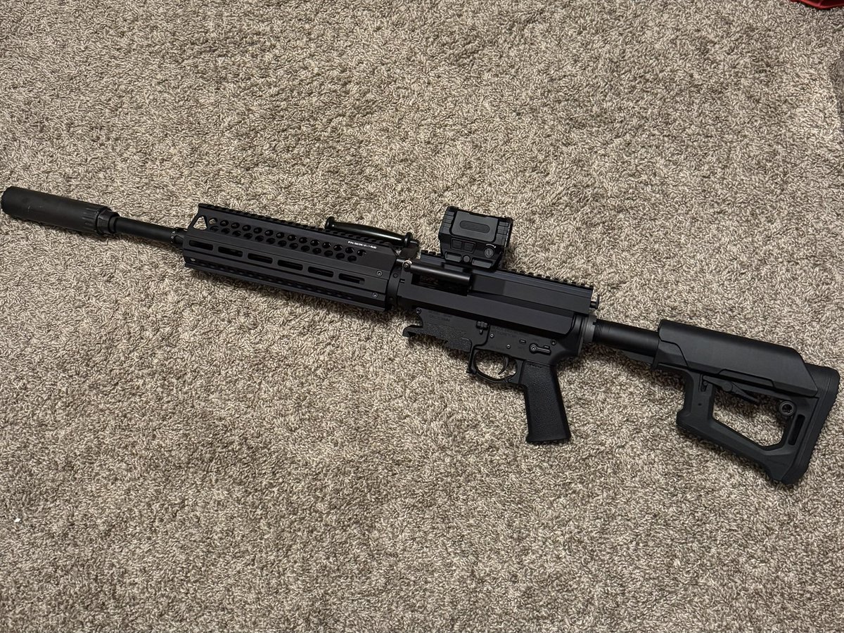 Hawaiian Punch 🌺 tweet media