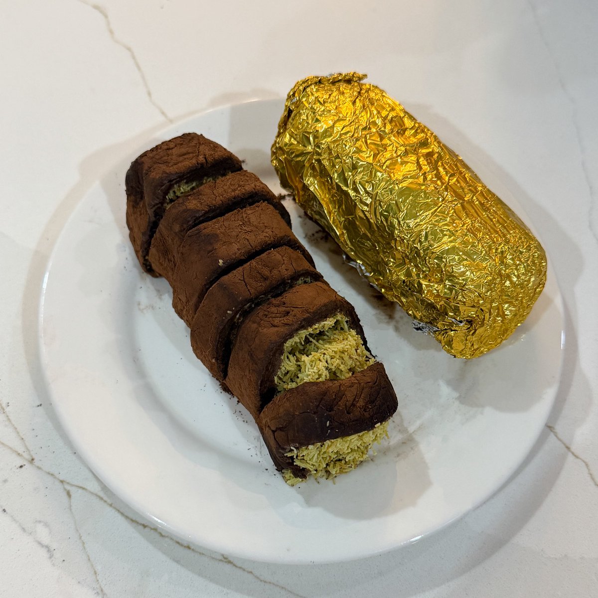 koyykois tweet media