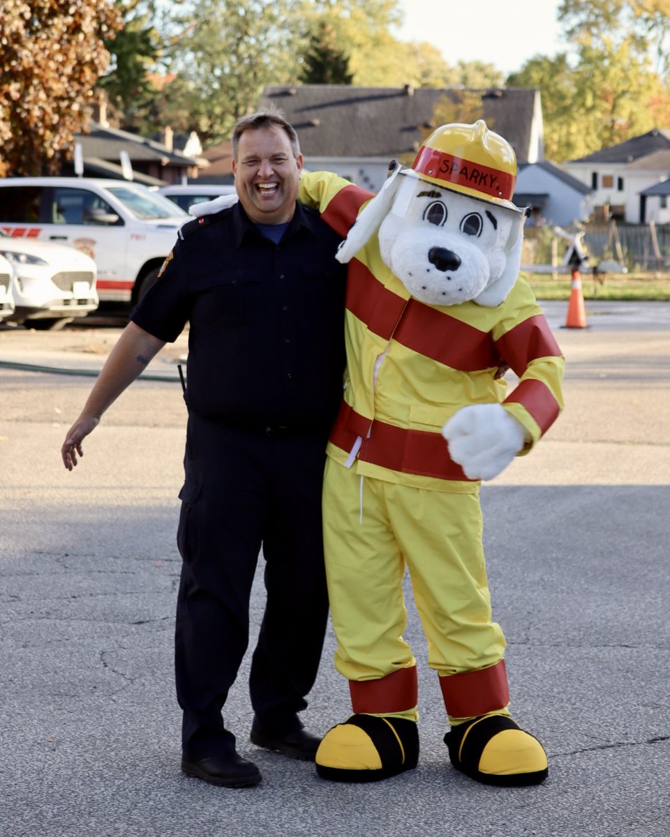 Sarnia Fire Rescue tweet media