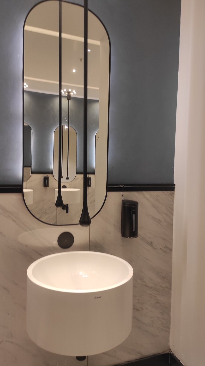 7/10biri tweet media