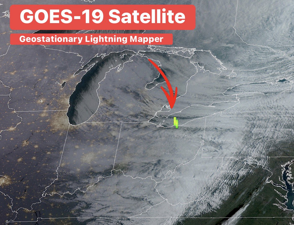 ChrisWTOL's tweet image. BREAKING: Massive BOOM heard over northern Ohio is a suspected meteor exploding!💥

The signature was captured on NOAA GOES-19 satellite geostationary lightning mapper. #ohio #ohwx #meteor