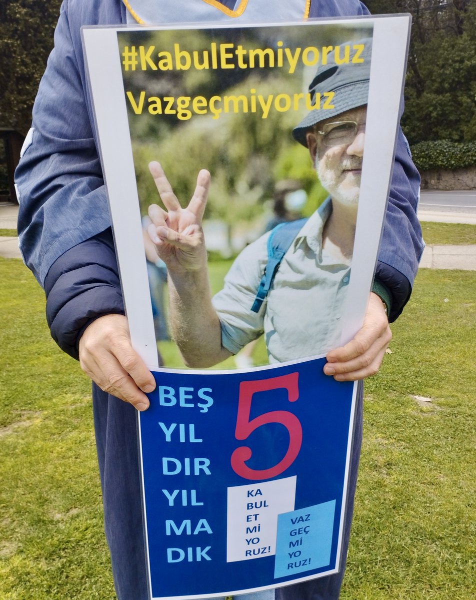 Can Candan (@cncndn.bsky.social) tweet media