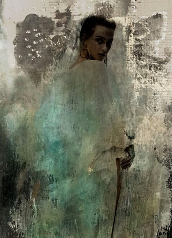 in a world that lost
its sense of where it’s going
it helps
to step away
from stale air
&amp; lift just enough
to hear what doesn't speak
to #partake in poetry
&amp; search for what still matters
in untamed nature
where mind &amp; feeling meet
without excess
&amp; it all
falls into tune

#vss365