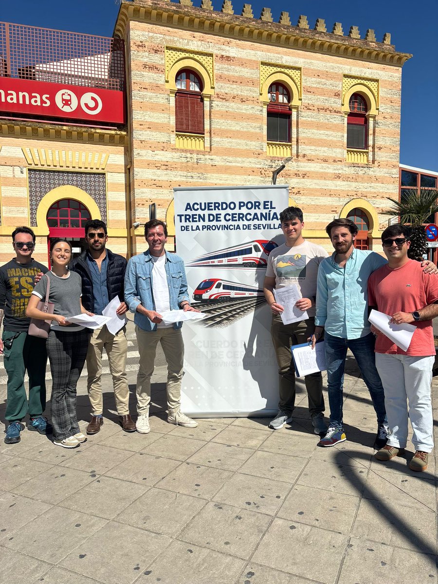 PopularesDH's tweet photo. 🚆Nos sumamos a la recogida de firmas para exigir lo que es de justicia: infraestructuras ferroviarias dignas.
 🔴Basta de retrasos constantes, falta de trenes,,,
✅Exigimos más inversiones, más frecuencias y un servicio a la altura de #DosHermanas 
#Infraestructuras #Cercanías https://t.co/yZZu3ZNPeo