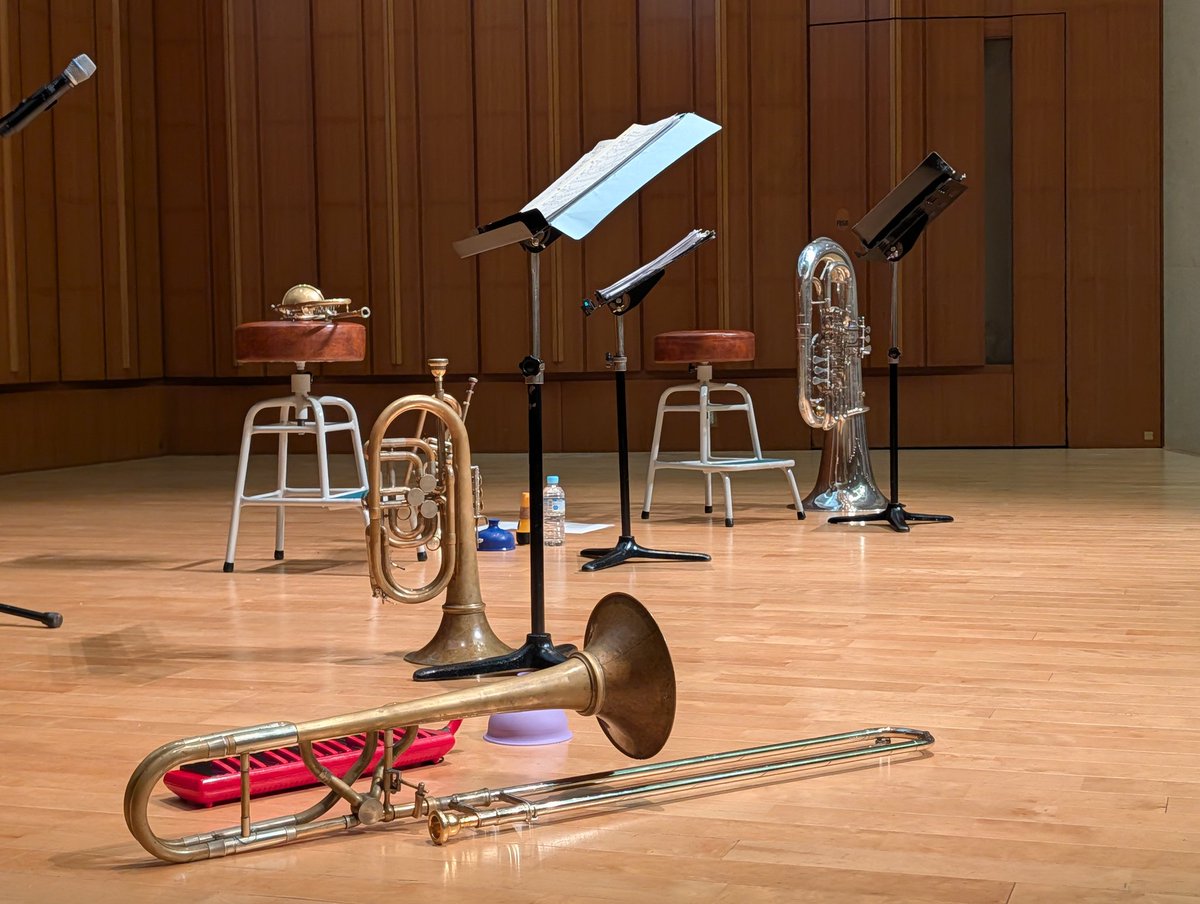 marunimikazuki's tweet photo. 今朝、相方が管で薔薇の騎士やるからと急遽チケット確保。薔薇の騎士はやらなかったけれどモレイラ、レノンマッカートニーから、モーツァルト、ショパンまで、表現のバリエーション楽しめました。
ちなみに私は薔薇の騎士は知らない😅
#ムノツィルブラス スピンオフ!
#WIEDER , #GANSCH & #PAUL https://t.co/xv2hMk4NP1