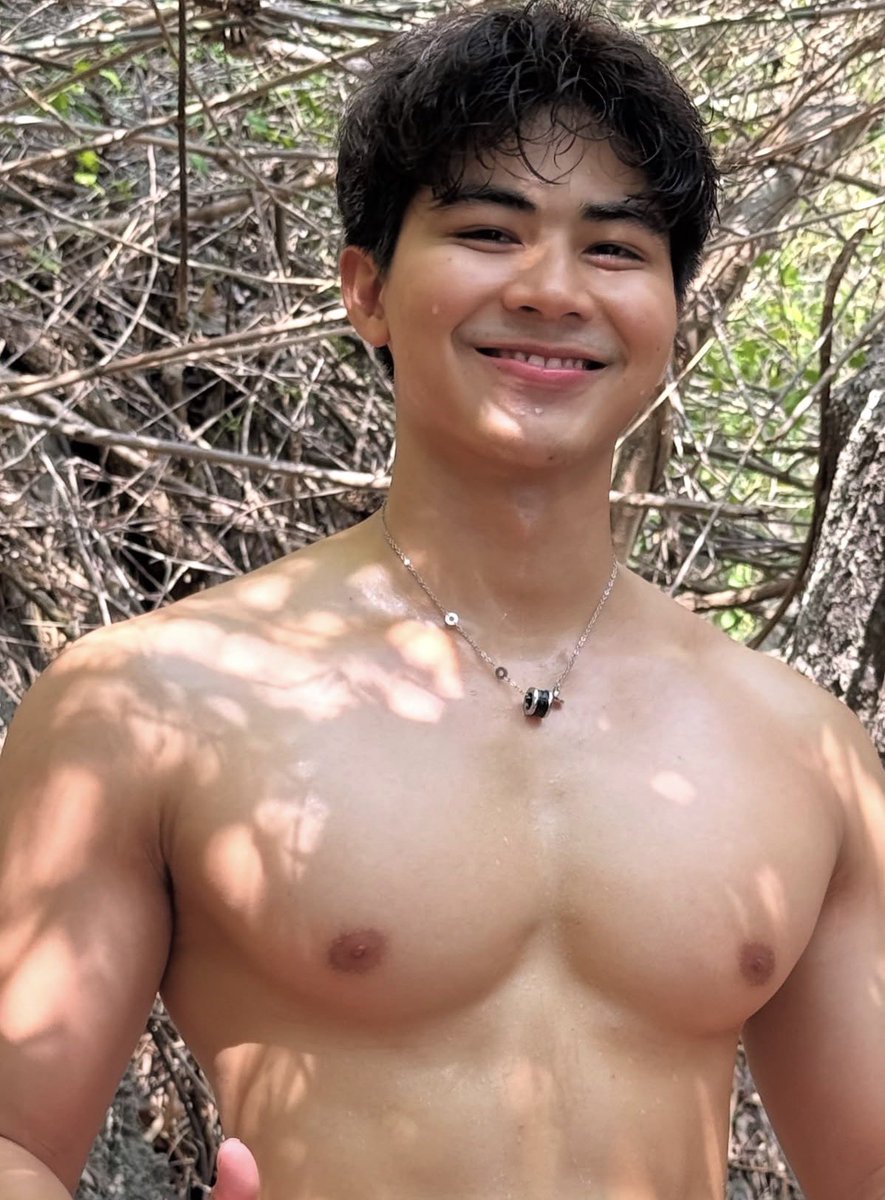 FAPlugzaa tweet media