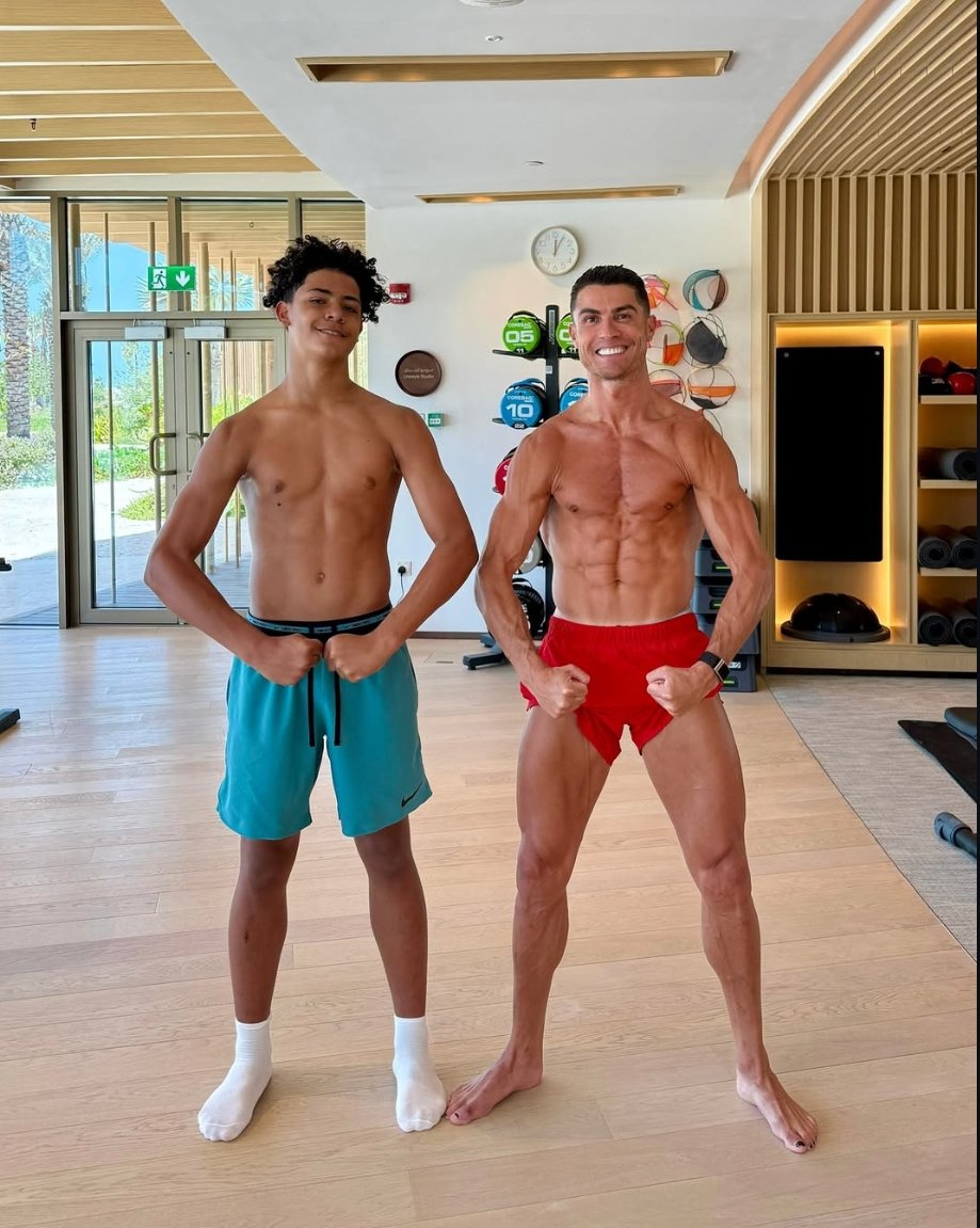 Cristiano Junior tweet media