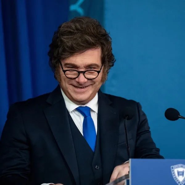 make argentina gay again tweet media