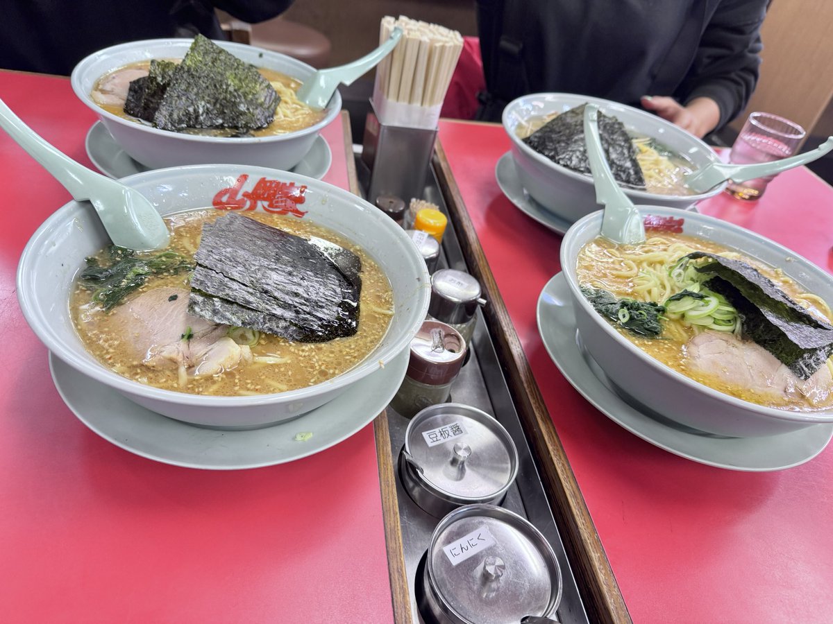 HamuHamu tweet media