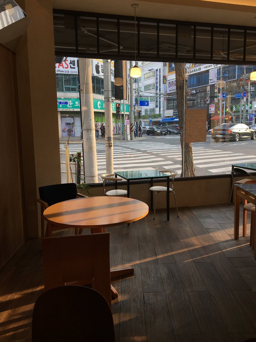 먼지.. tweet media