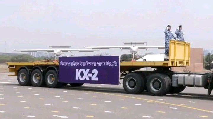 arctic_sailor07's tweet photo. 1/2:
Big win for 🇧🇩 defense! The indigenous KX-2 Drone makes its debut at the Independence Day Parade 2026. Built in-house for surveillance and light attack roles, it marks a new era of BAF’s technical capability.
#BAF #KX2 #MilitaryTech https://t.co/R7ZPBHPZAR