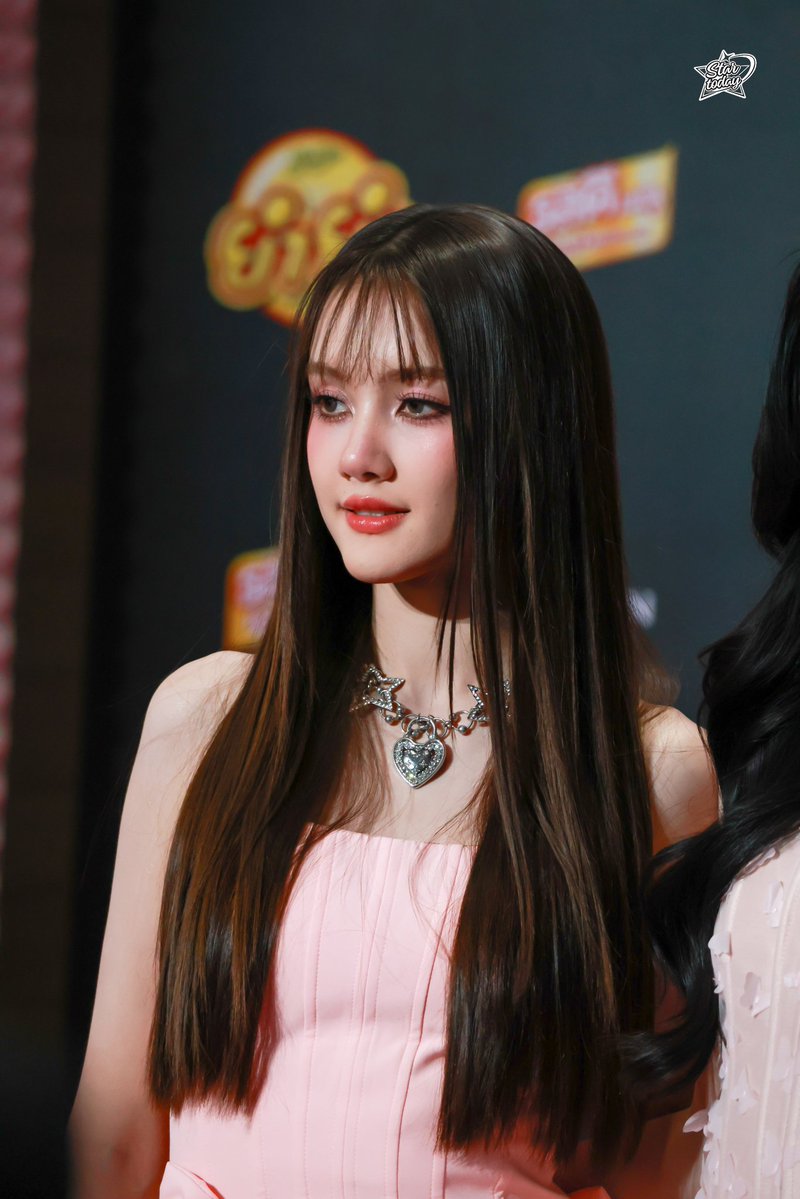 StarToday tweet media