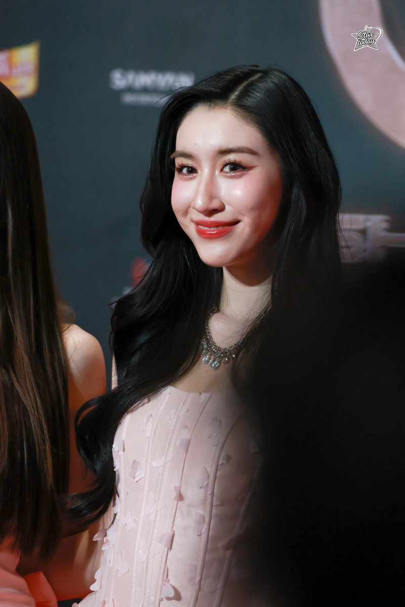 StarToday tweet media