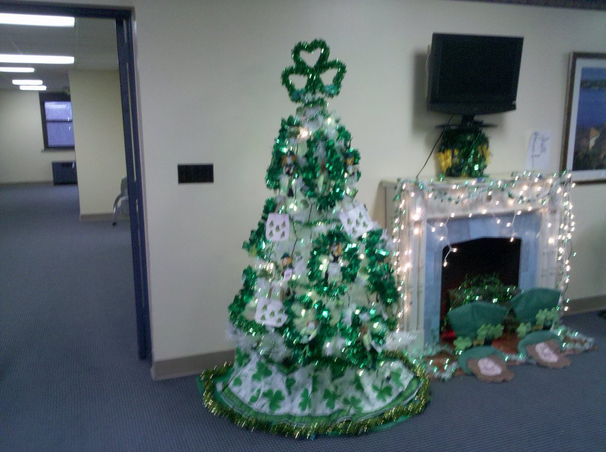 Charles, OFM Cap. tweet media