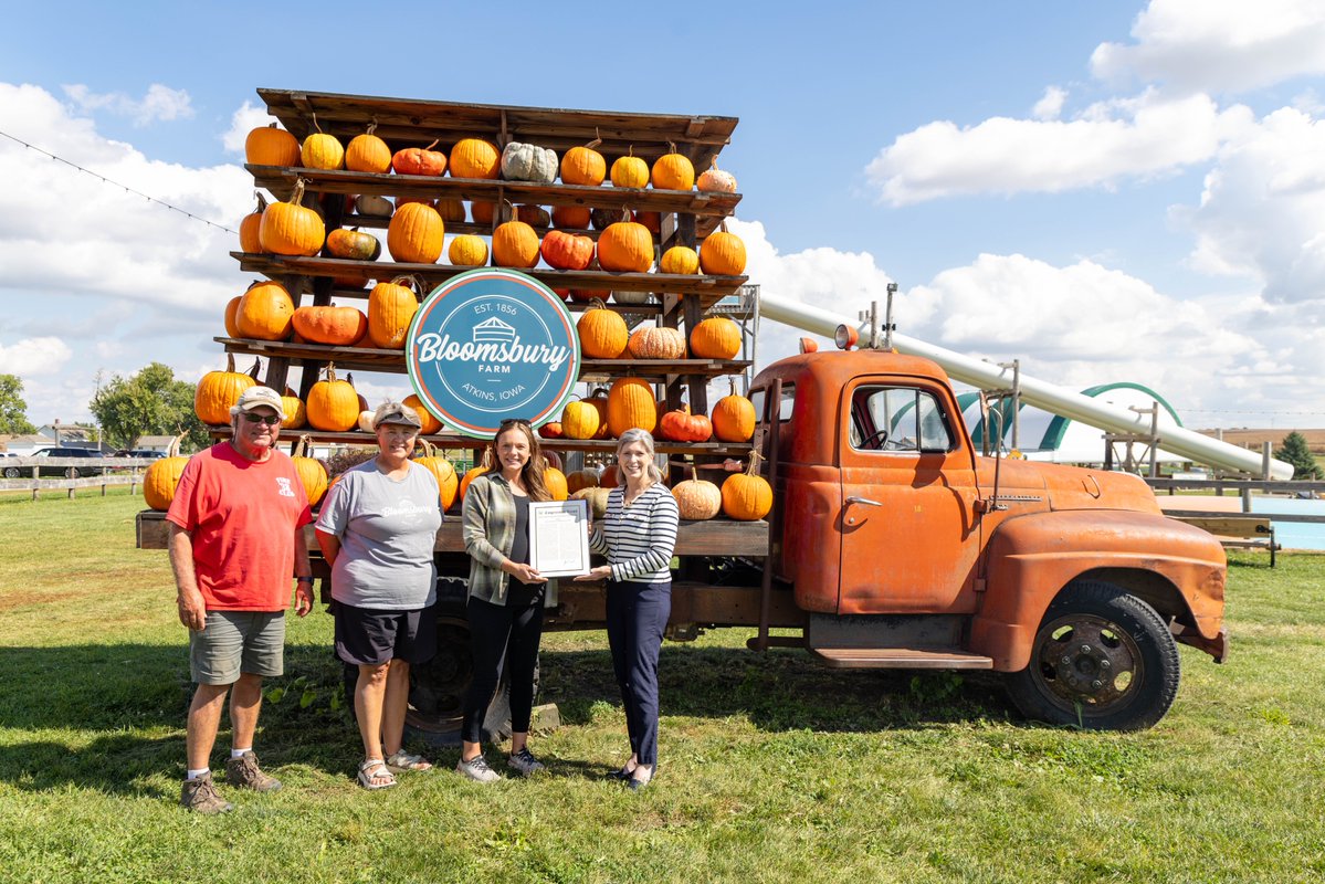 Joni Ernst tweet media