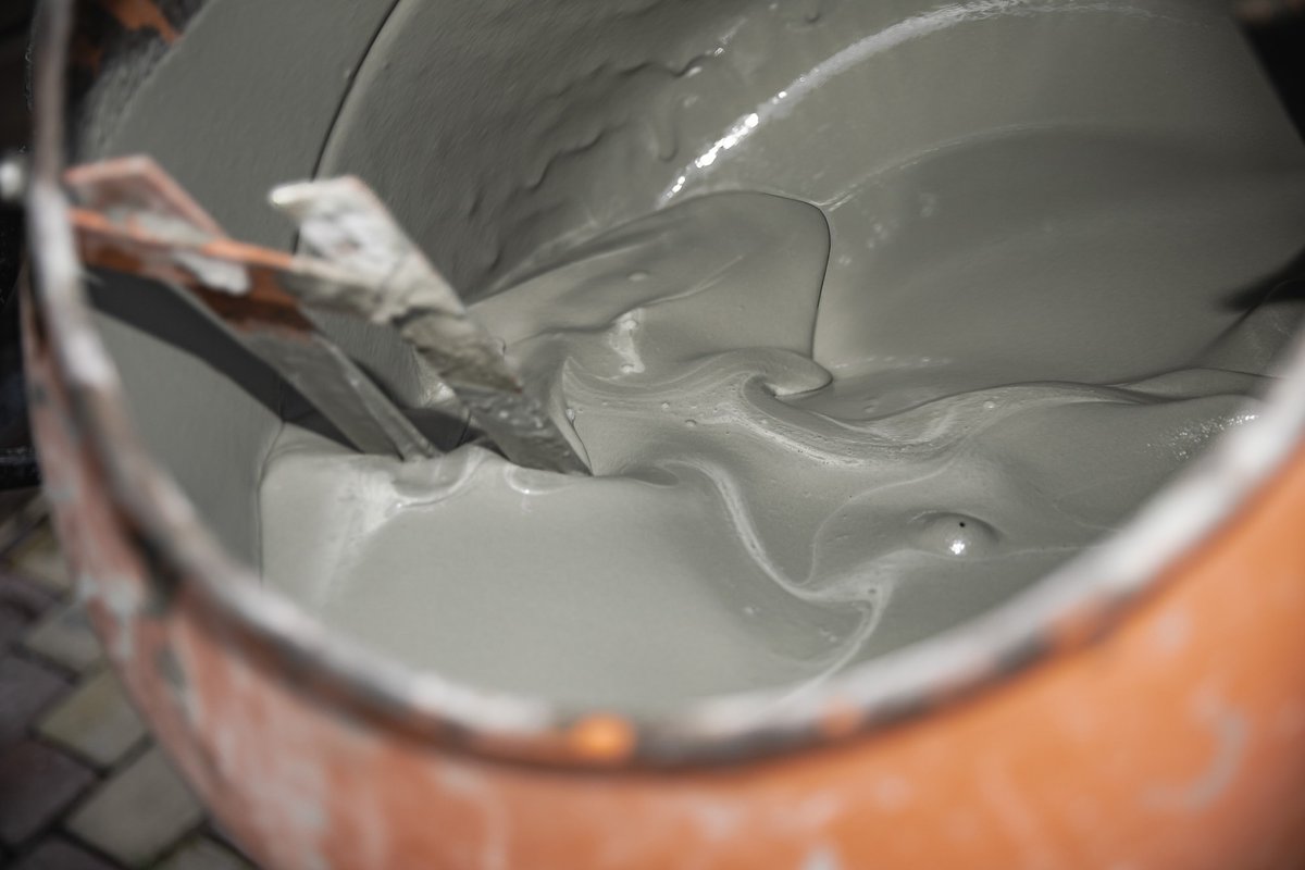 AZoBuild tweet media