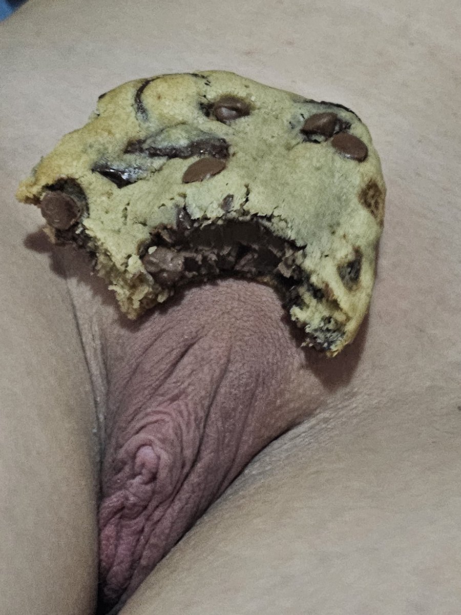 DomMoreno258's tweet photo. @Esposascuckold1 @brother_divulga @__RIQUELME___1 @Crazysexyman336 @divulgastopp @PHSafado @SomenteBundas @Topdivulga100 @girlstop01 @Um_inocente69 Quer  dar uma mordida ?! https://t.co/SwTaCNn4QW