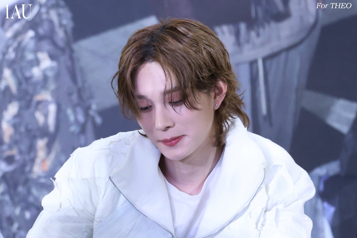 𝟏𝑨𝑼 tweet media