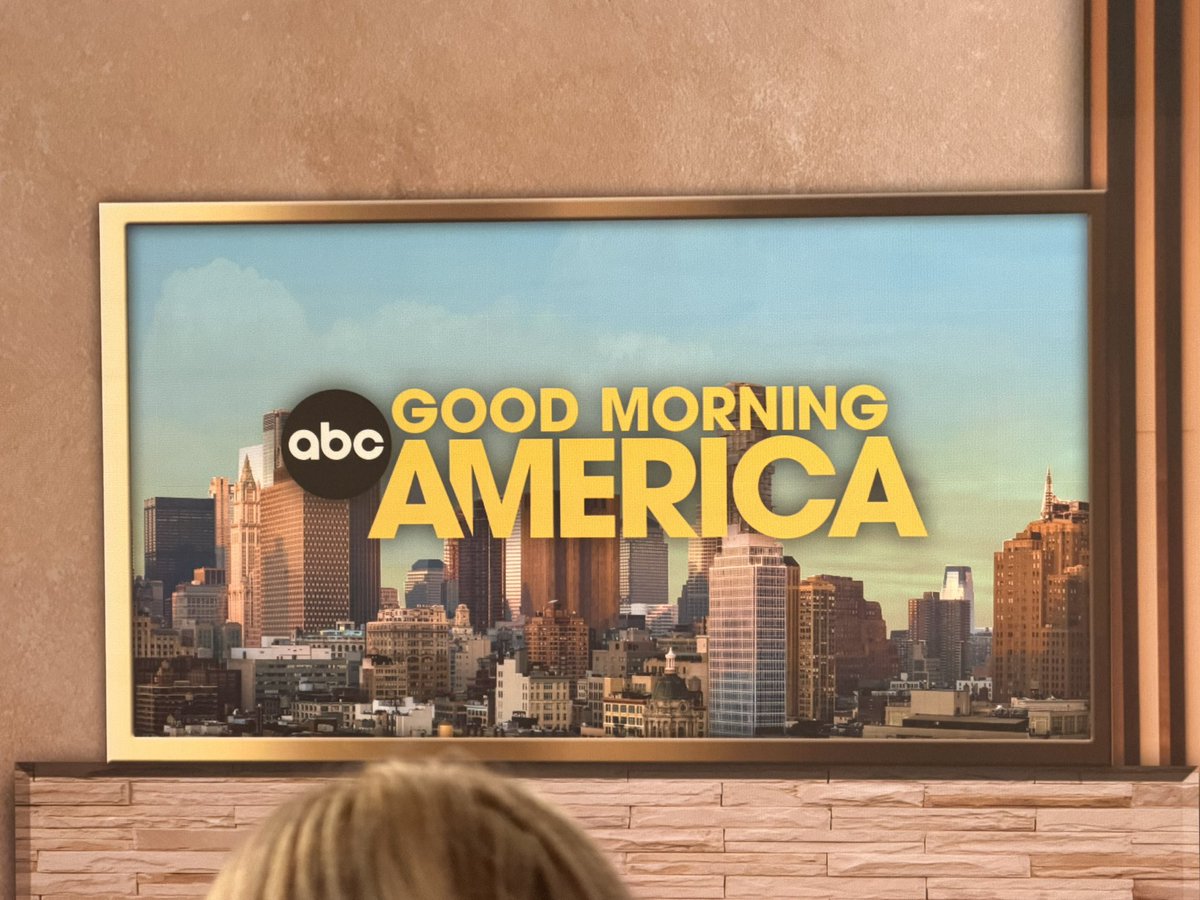 Mike Wells tweet media