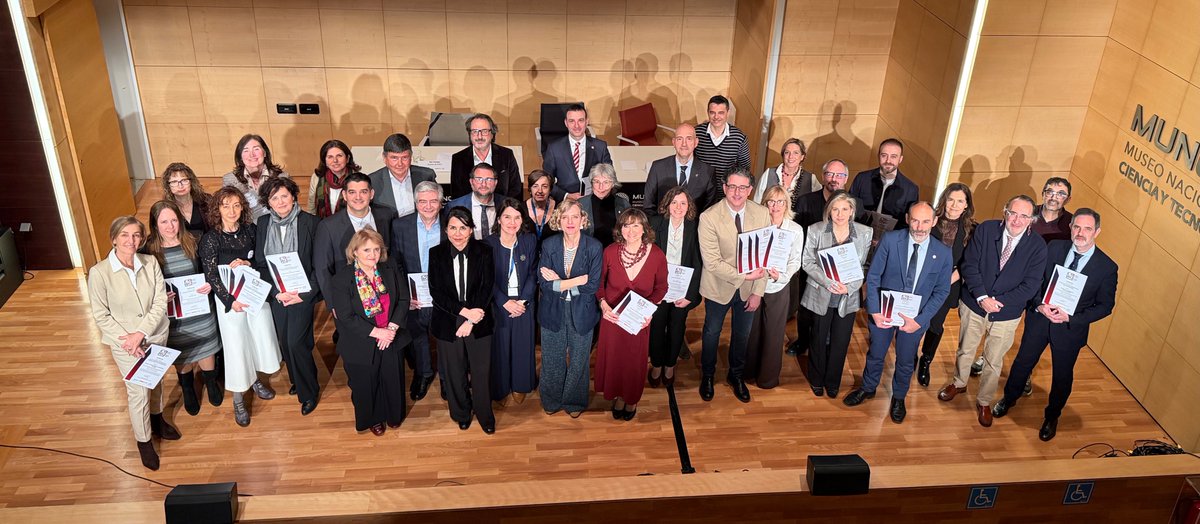 Edición Universitaria tweet media