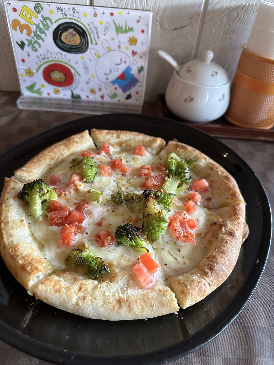 Kan's Cafe tweet media