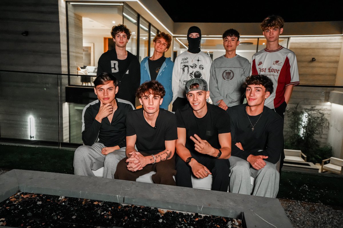 Pop House tweet media