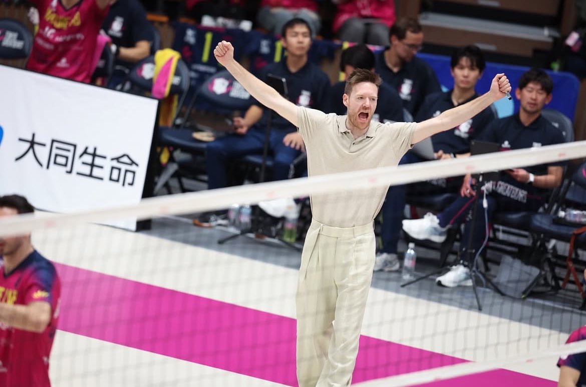 japan's schools and unis men's volleyball fan tweet media