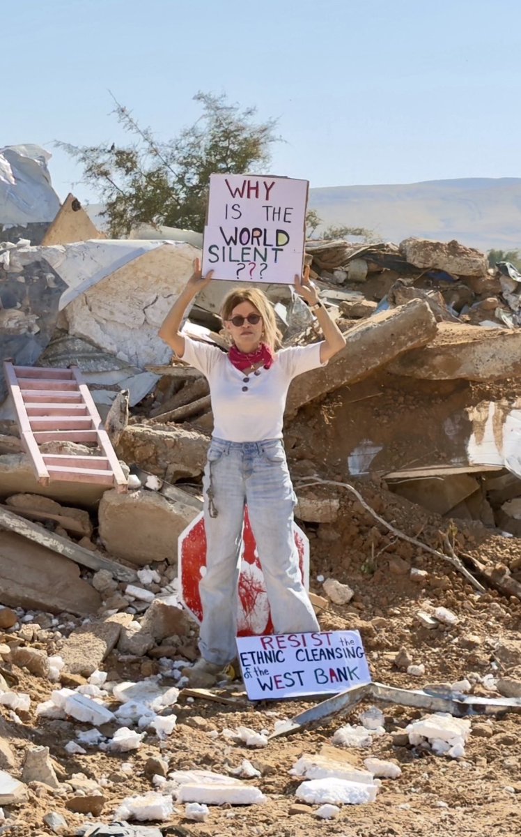 Roni 🦭🍅 tweet media