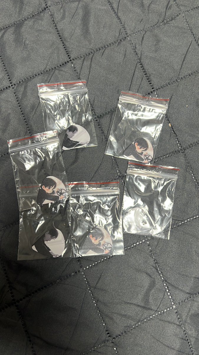 LsKindaGirls_Met Myungsoo_24, autograph & hug_25 tweet media