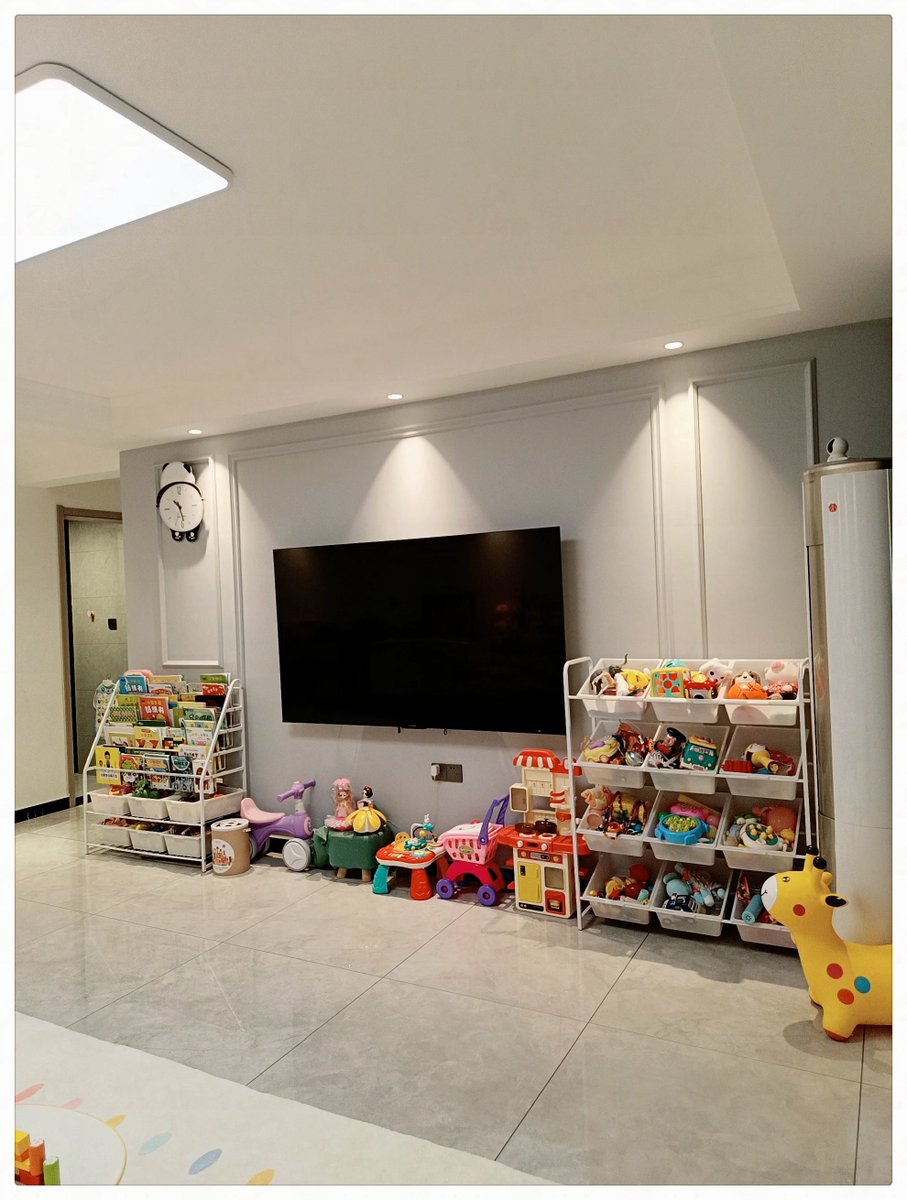 MindyMoo18 tweet media