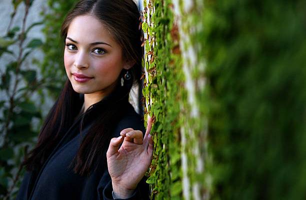 Buenas tardes, corcheítas mías.
Me he obligado a salir al jardín un rato.