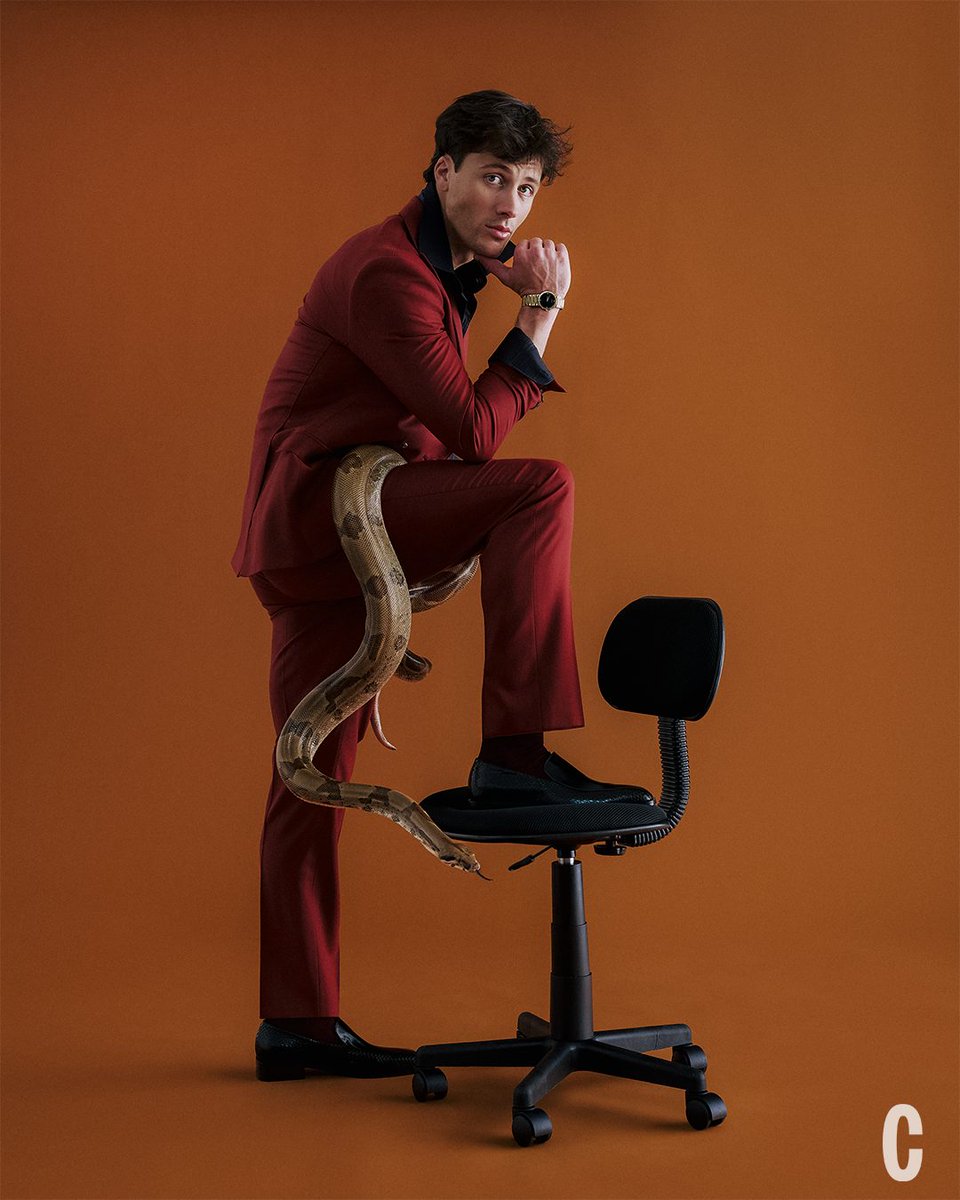 Cosmopolitan tweet media