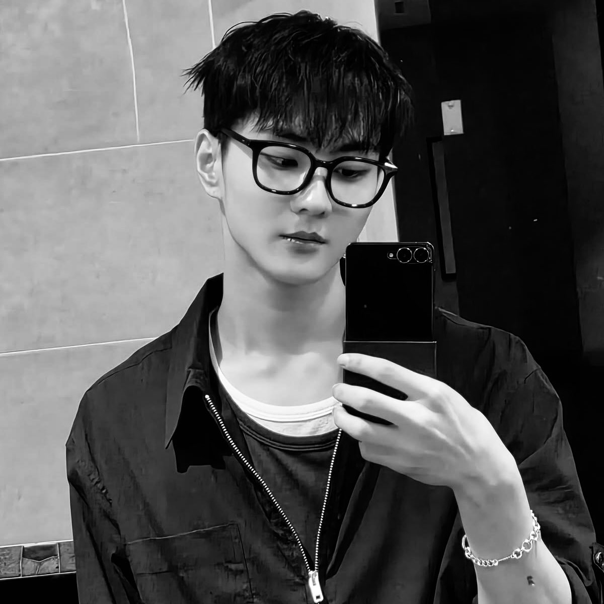 seya rest tweet media