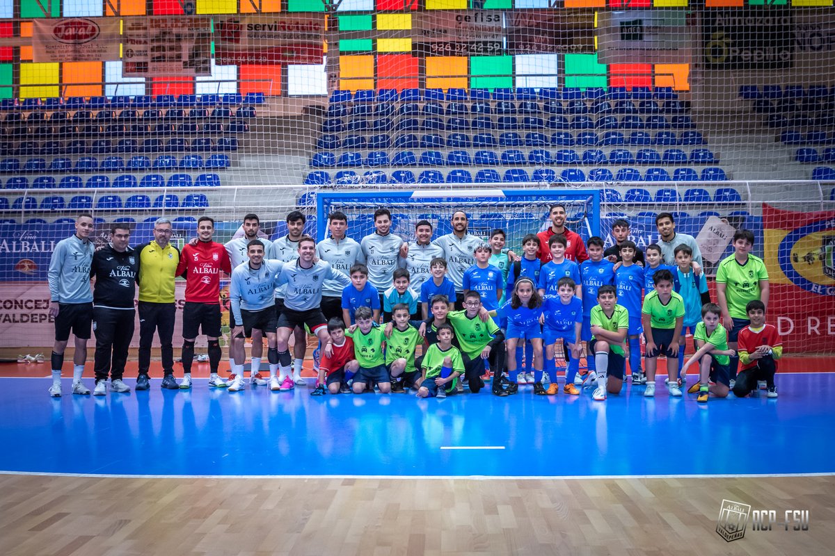 Base Azulona Viña Albali Valdepeñas tweet media