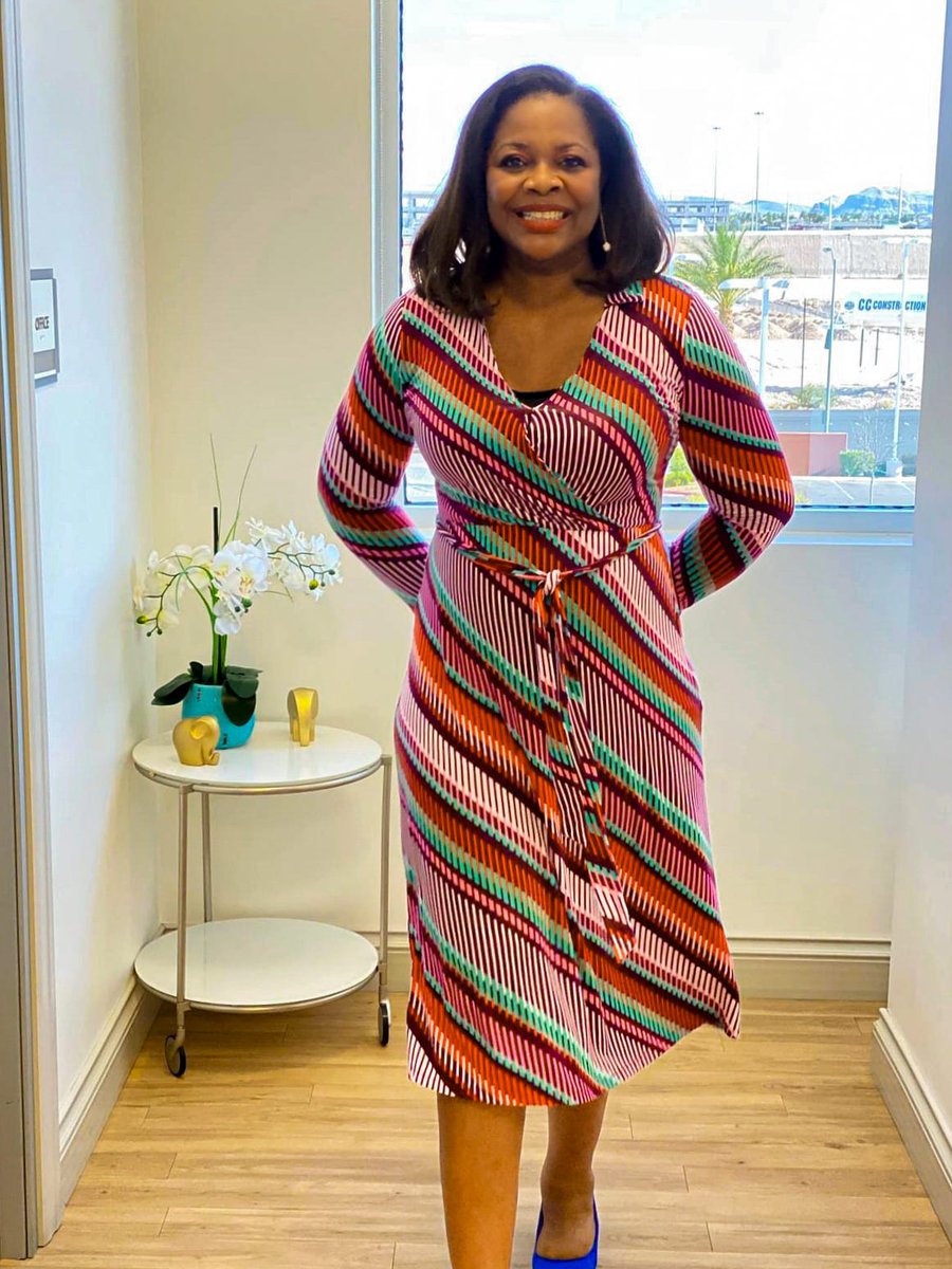 DrCindyMDuke's tweet image. This is the energy I am carrying into the week… grounded in purpose, anchored in gratitude, and intentional about how I move through every space I enter.✨

#DrCindyMDuke #CaribbeanFlowerInTheDesert #LeadWithPurpose #IntentionalLiving #BuildYourVision