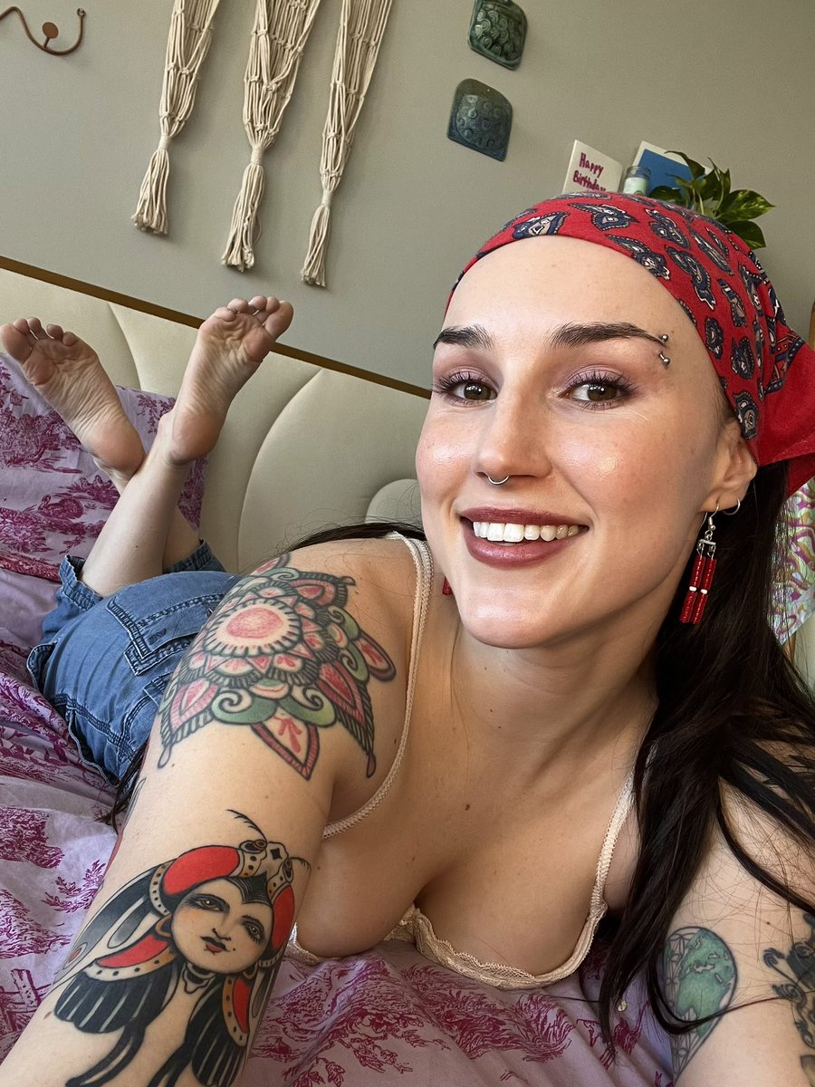 PrincessKitty tweet media