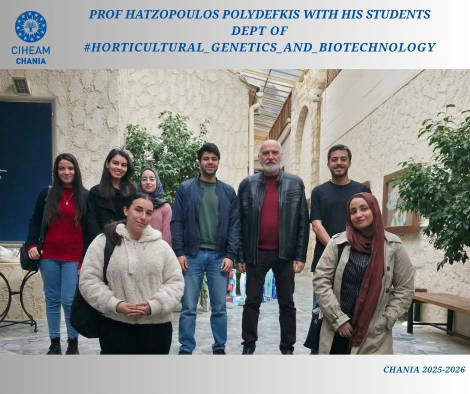 CIHEAM_MAICh's tweet photo. We are pleased to welcome Prof. Hatzopoulos Polydefkis from the Agricultural University of Athens to CIHEAM/MAICh as a Visiting Professor💼
He is teaching “Arabidopsis Transformation and Analysis of Transgenic Plants” to students of the #HorticulturalGeneticsandBiotechnology Dep https://t.co/rQqf0lRBXq