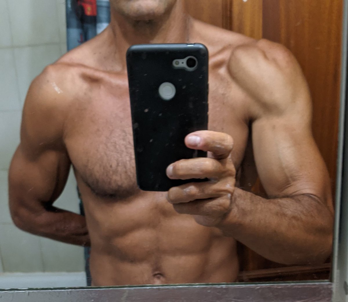 GuruAnaerobic tweet media