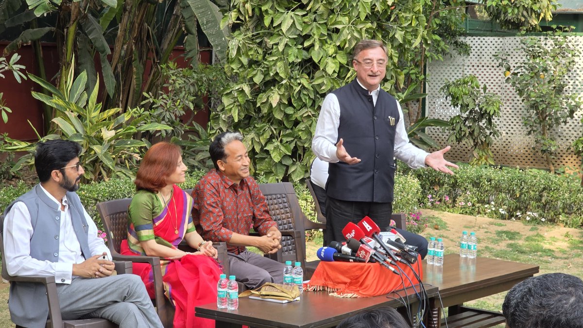 Dainik Bhaskar Hindi tweet media