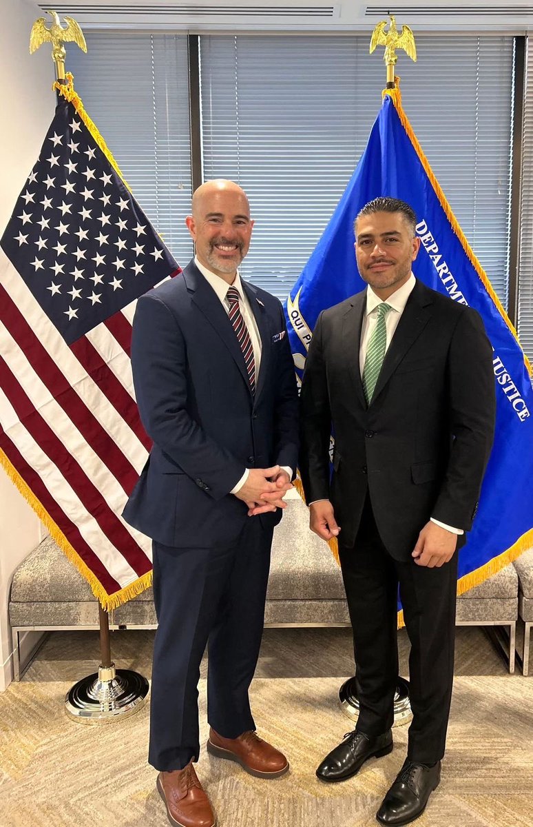 MujeresVIP tweet media