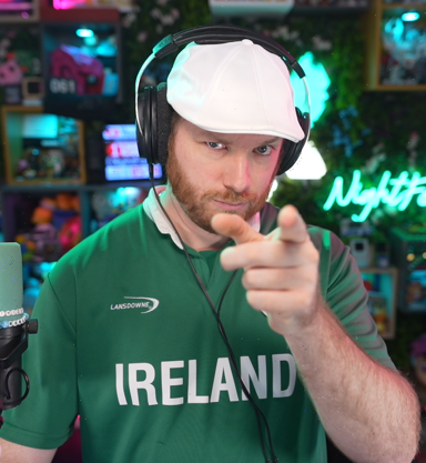 NightFoxx tweet media