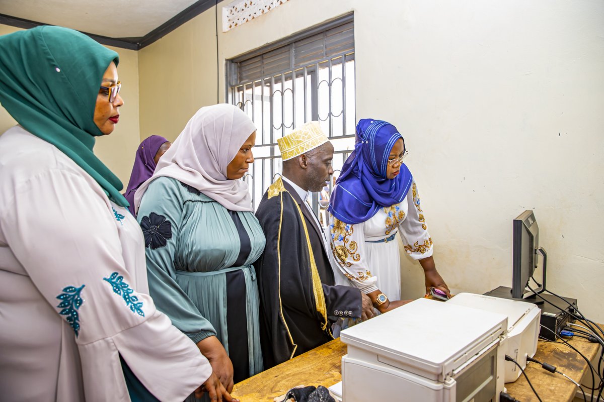 Sharifah Buzeki tweet media